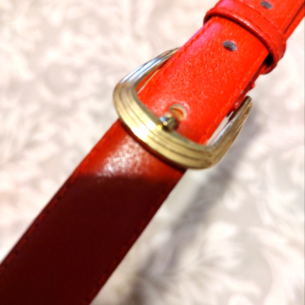 🍒 Lovely Vintage 70's Cherry Red Genuine Bonded Leather & Gold Belt - M/L - Picture 8 of 16